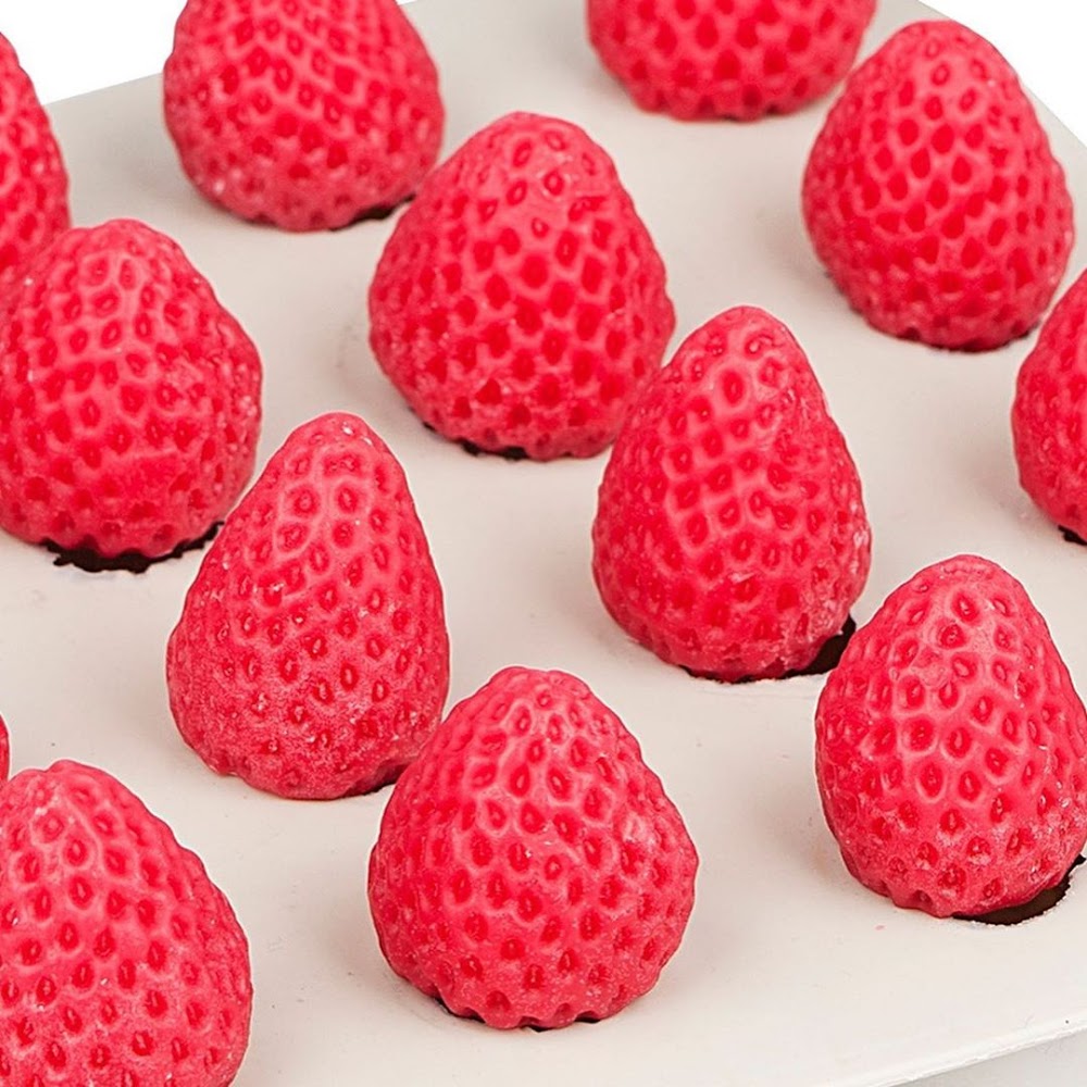 CW - Strawberry mold 士多啤梨 模具
